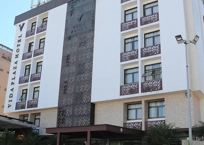 Vida Plaza Hotel